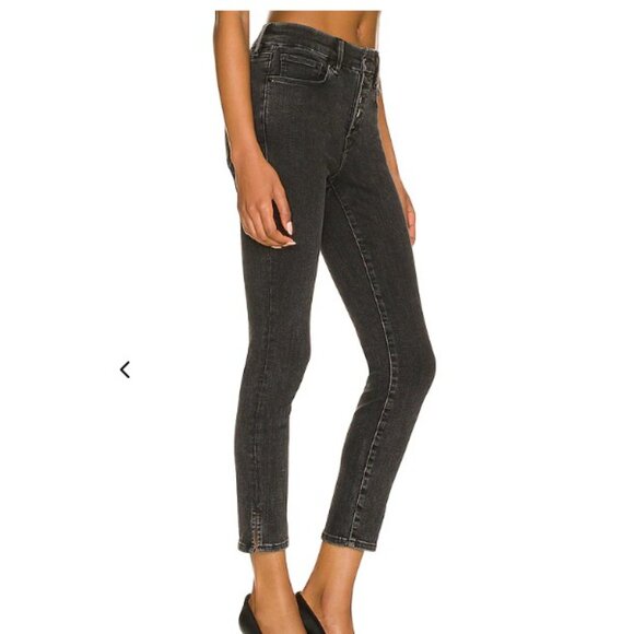 Good American Denim - Good American Good Legs Crop With Mini Slit Jeans, Black, Revolve - Size 4/27